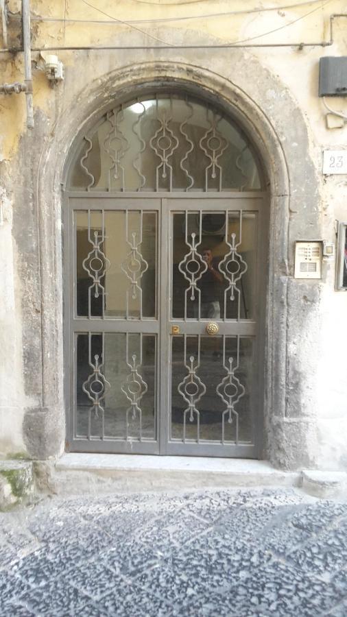 Casa Laura Oliva Mancini Bed & Breakfast Naples Exterior photo
