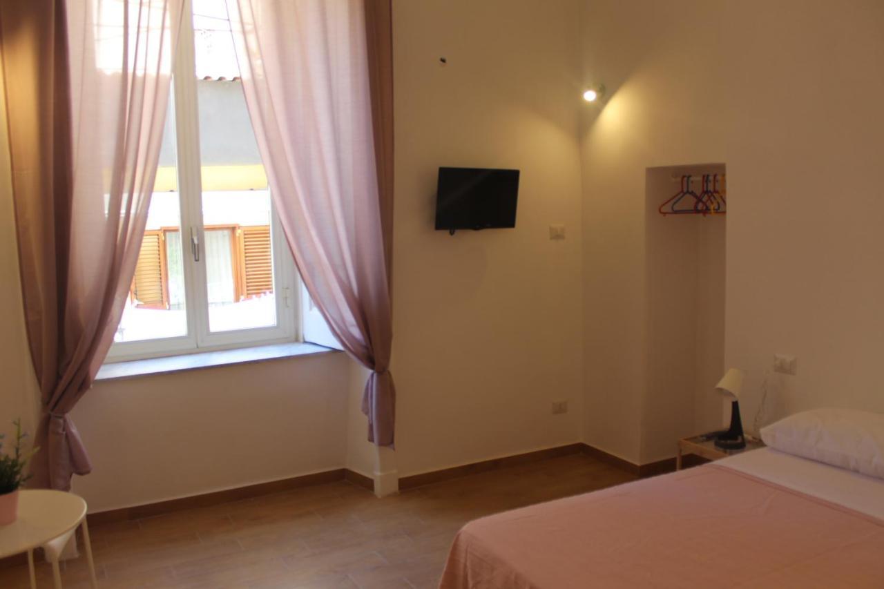 Casa Laura Oliva Mancini Bed & Breakfast Naples Exterior photo