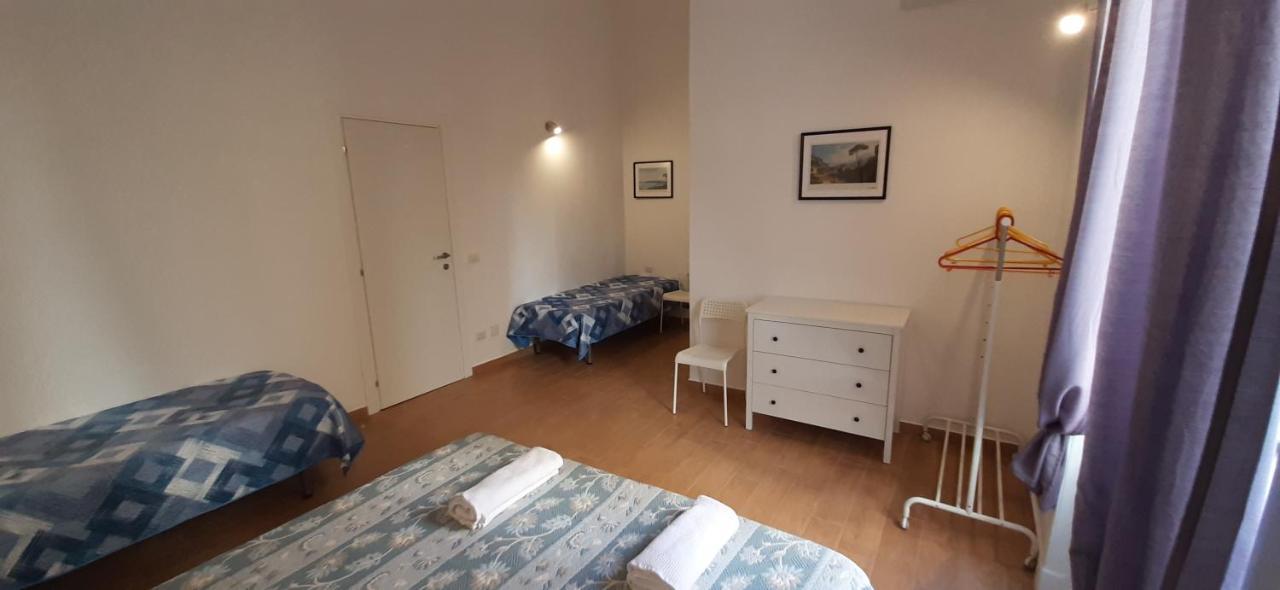 Casa Laura Oliva Mancini Bed & Breakfast Naples Exterior photo