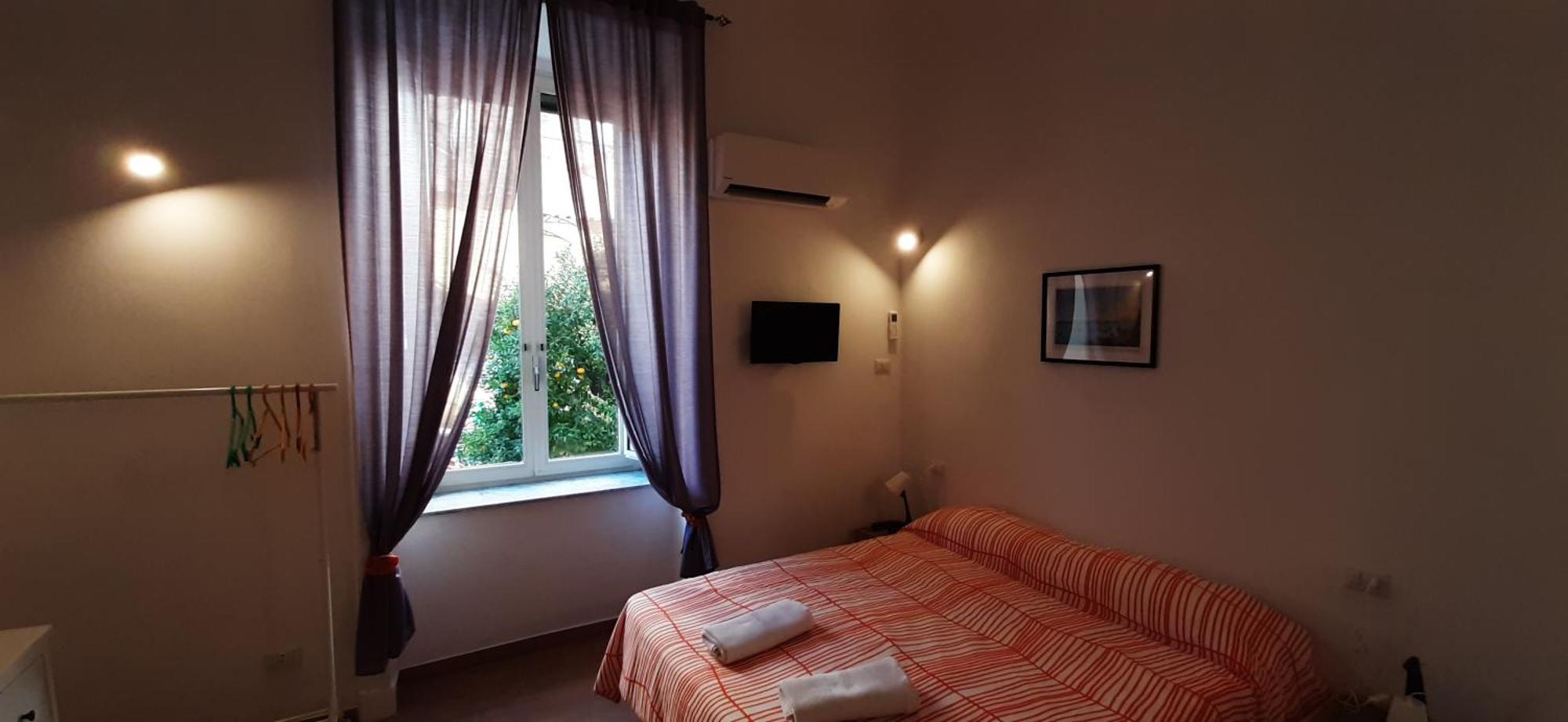 Casa Laura Oliva Mancini Bed & Breakfast Naples Room photo